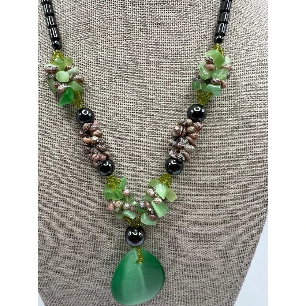 Handmade Sea Glass Shell‎ Necklace Boho Coastal Mermaidcore Green Hematite